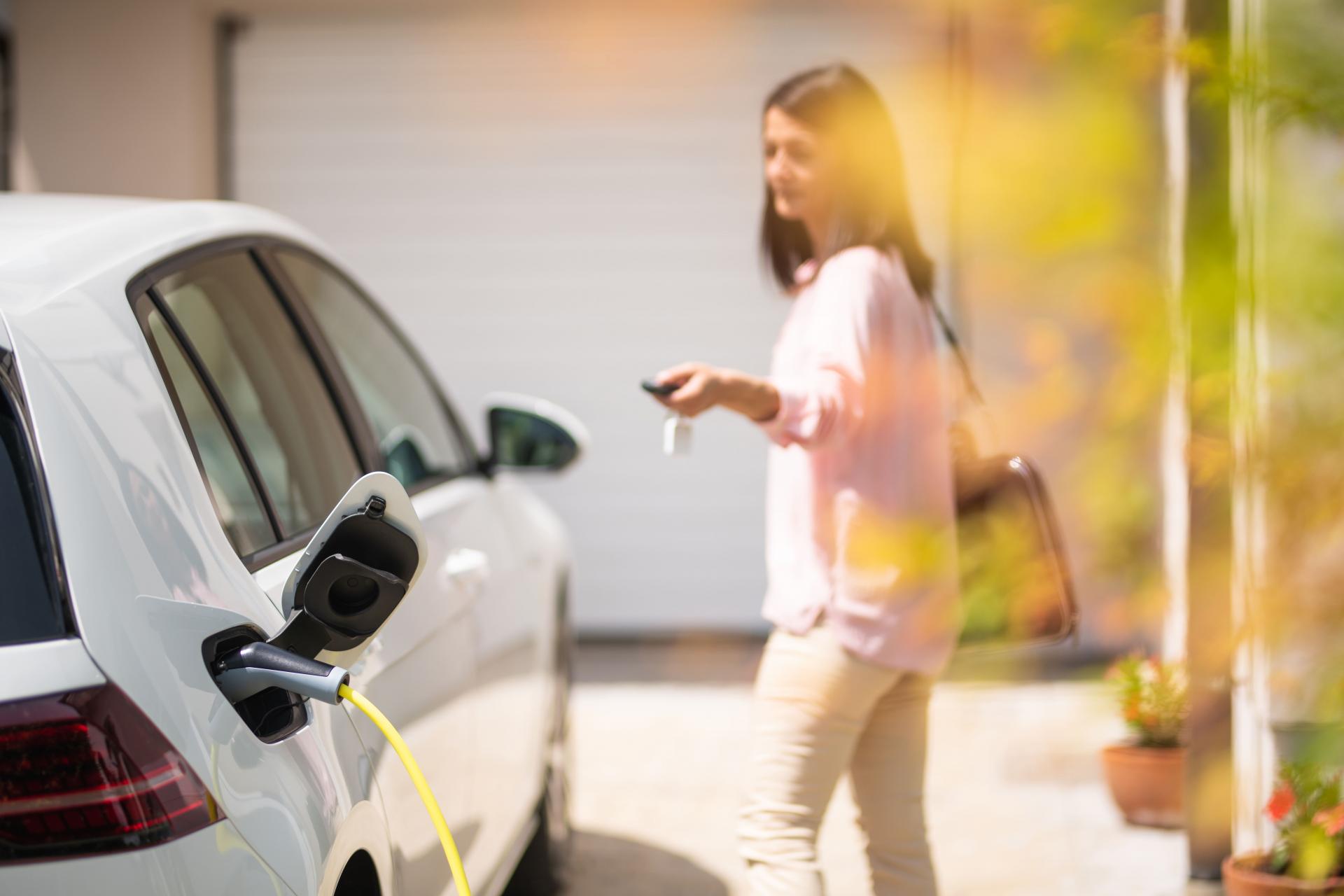 Aides pour véhicule électrique ou hybride?