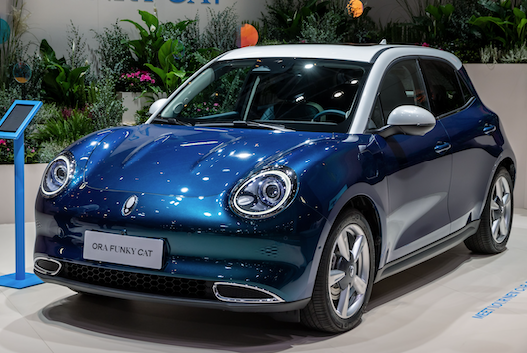 Voiture compacte GWM ORA Funky Cat exposée au Mondial de l’Auto