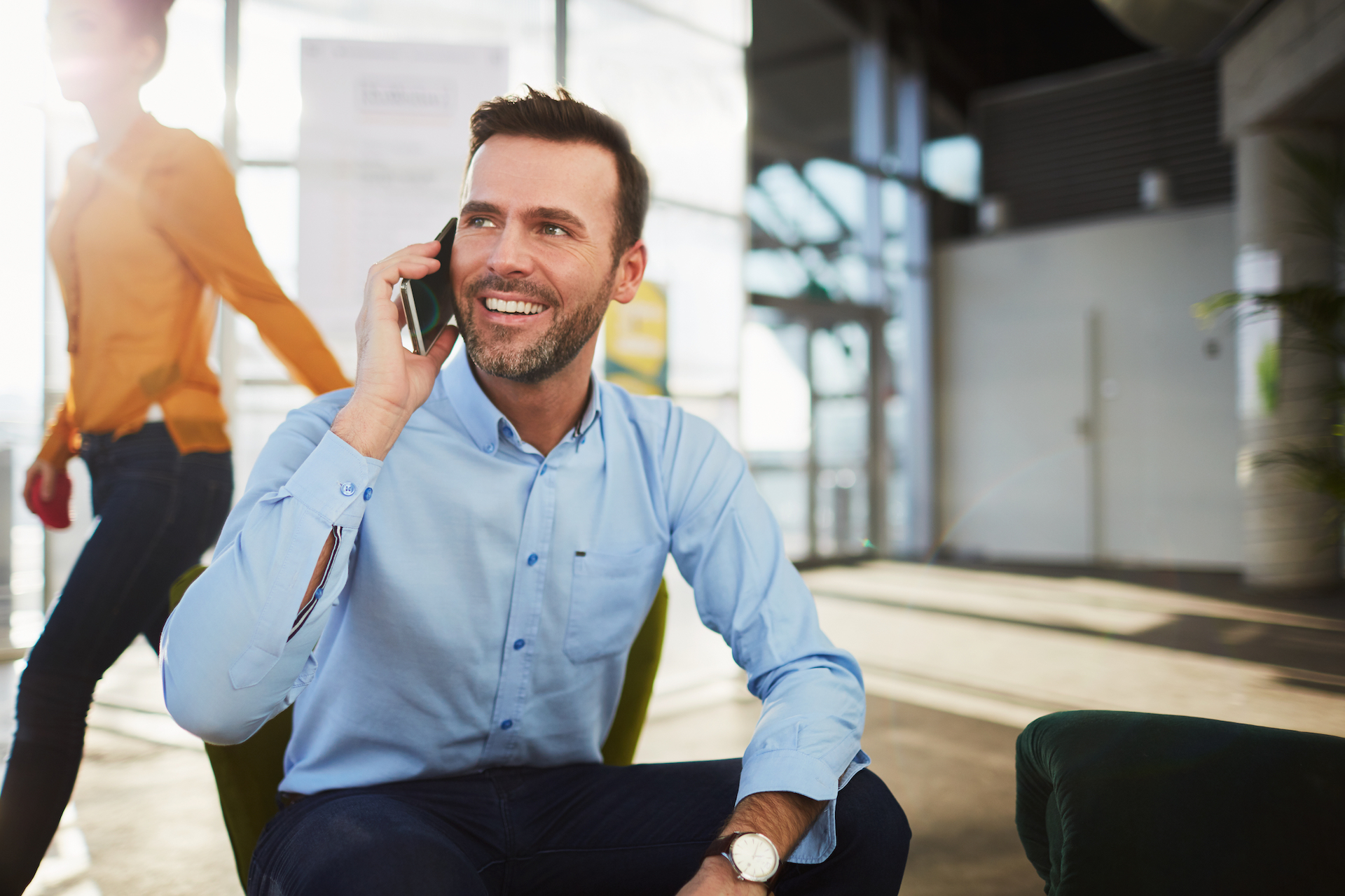 Homme au téléphone