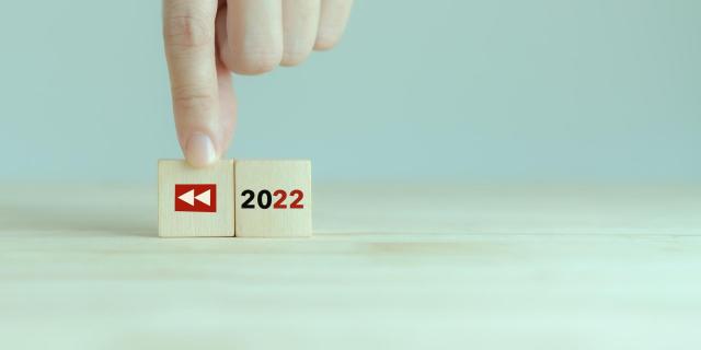 Bouton marche arrière sur l’année 2022