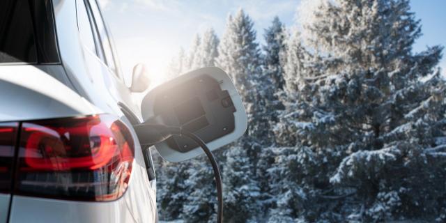 Charge d'un véhicule électrique en hiver
