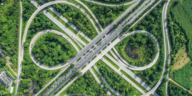 Paysage de bretelles d’autoroutes