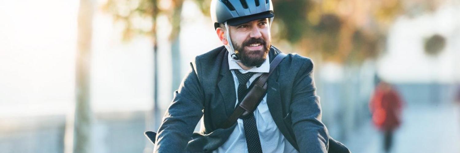 Homme sur vélo
