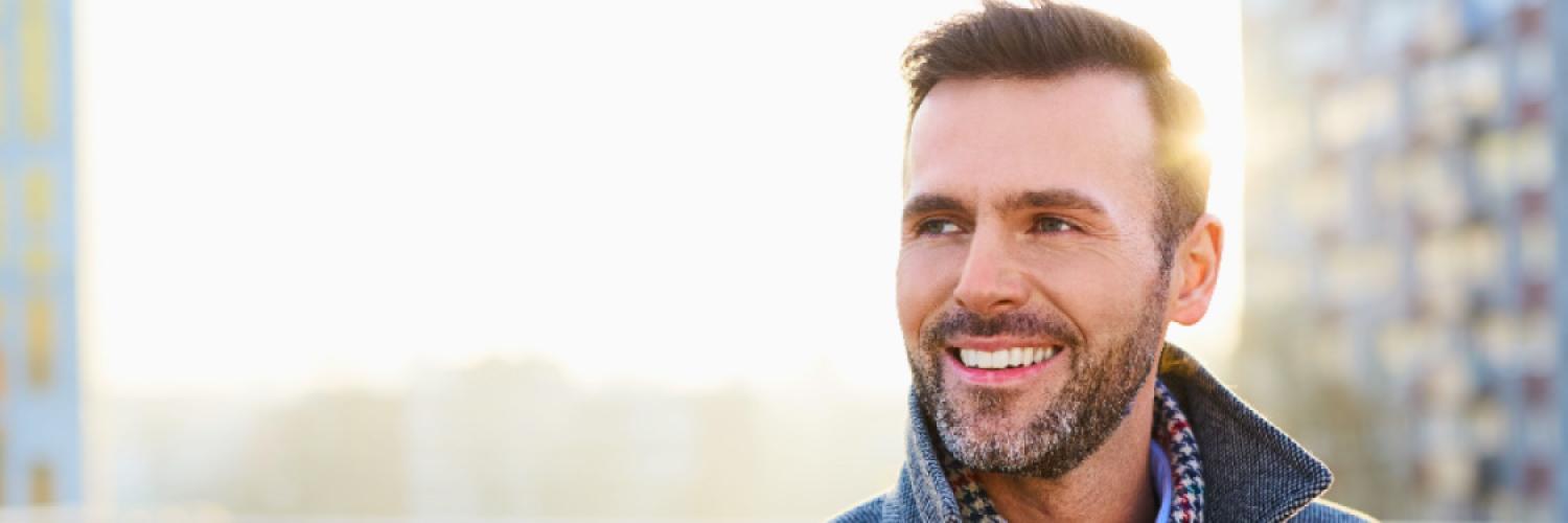 visuel homme visage souriant